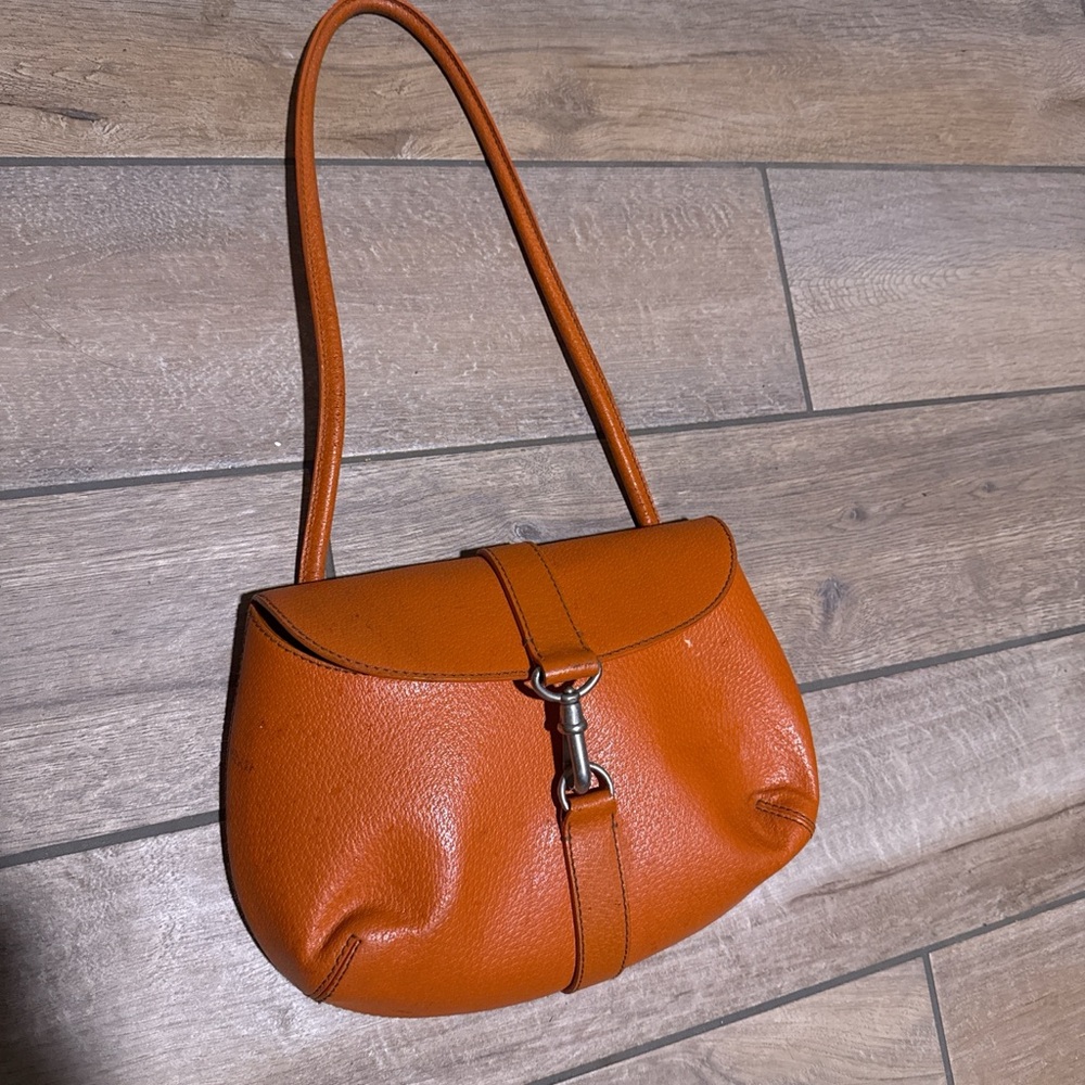 Elegant Orange Leather Shoulder Bag